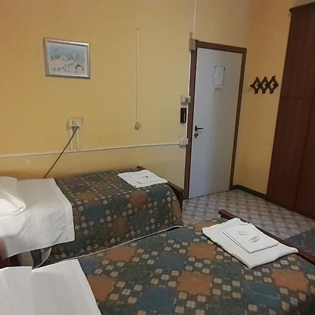 Albergo Da Peppino Poggio Mirteto Exteriör bild