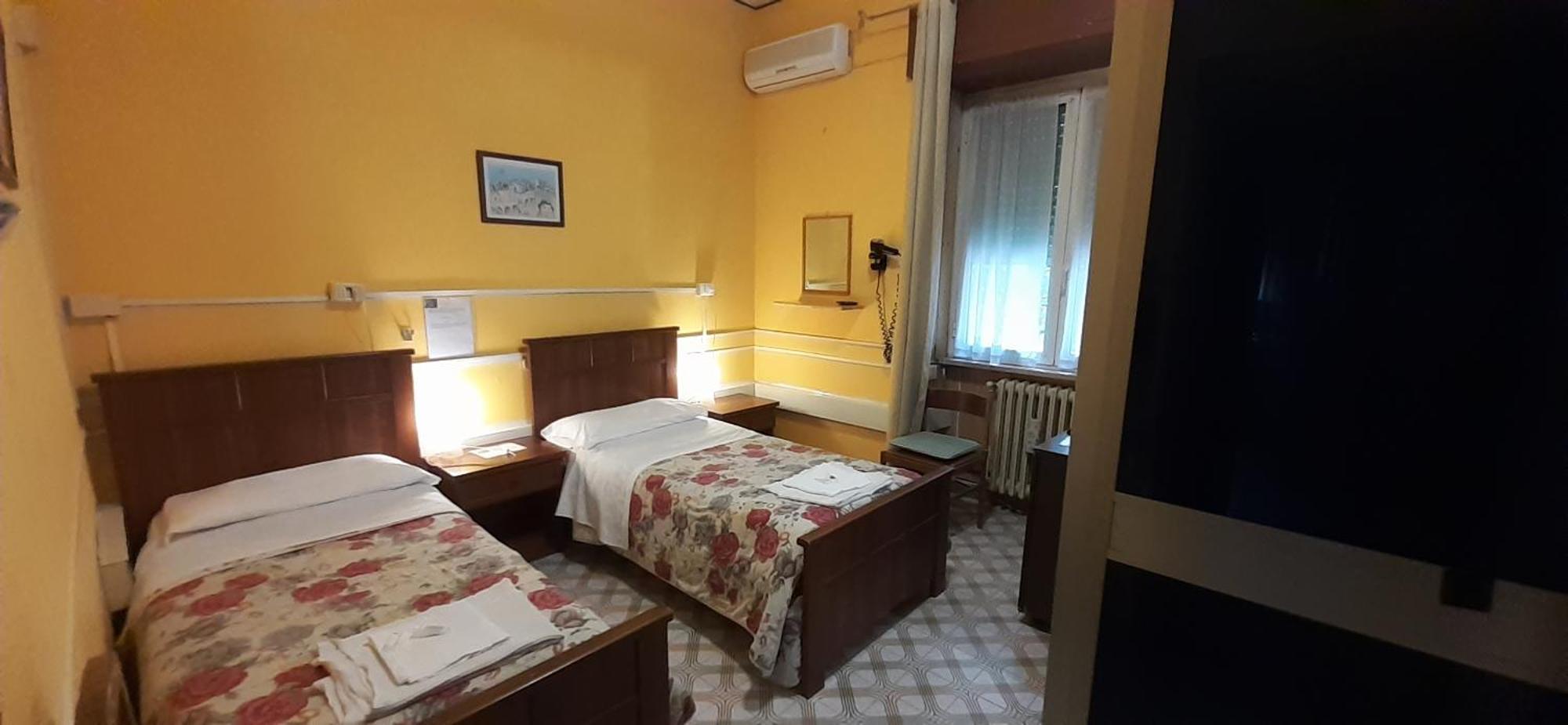 Albergo Da Peppino Poggio Mirteto Exteriör bild
